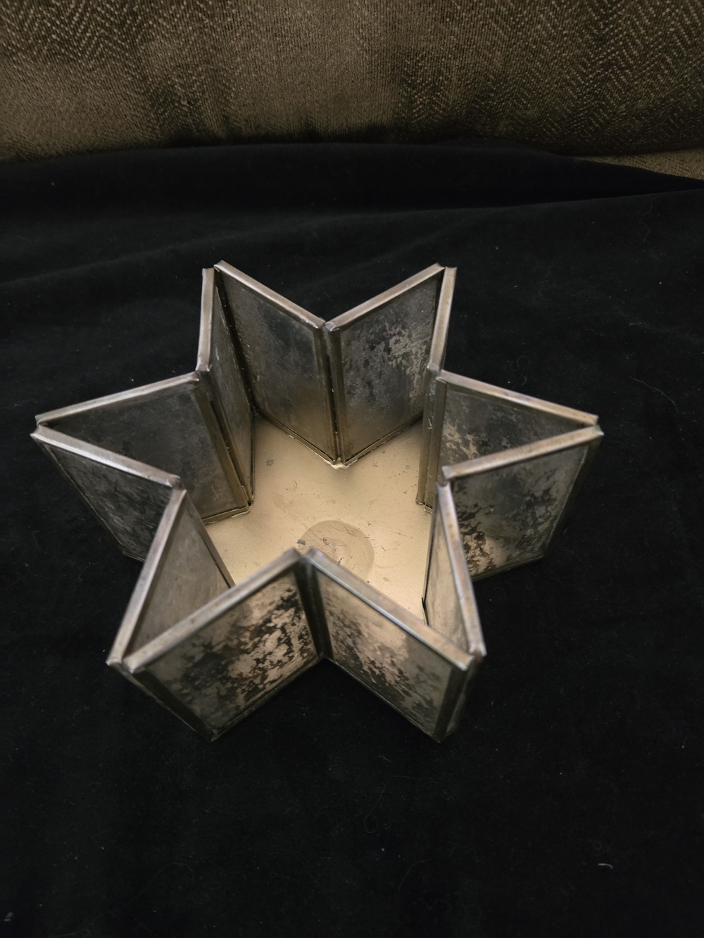 Star-Shaped Metal Candle Holder - Silver